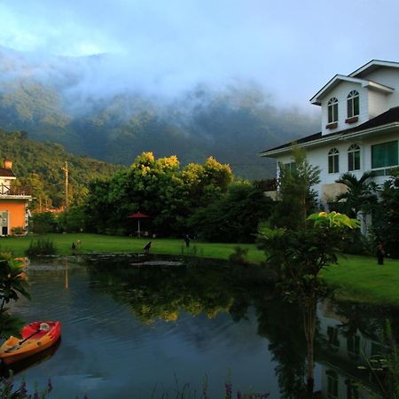 Tree Lake B&B Hualien Shuhu Bagian luar foto