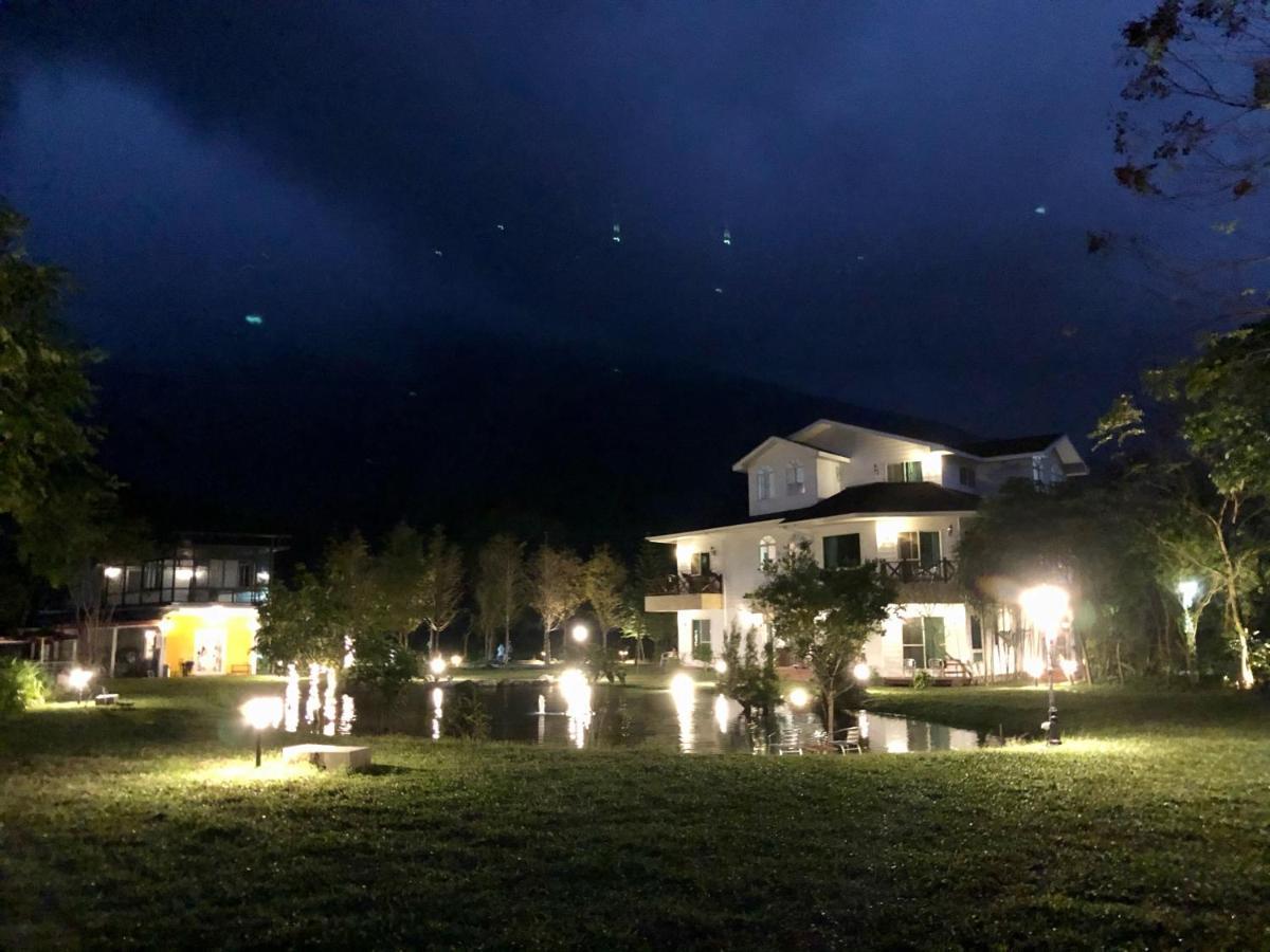 Tree Lake B&B Hualien Shuhu Bagian luar foto